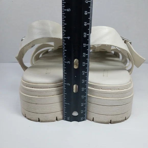 Old Navy Women's Size 8 M Chunky Y2K 90s Style Sandals Bone White Shoes - Picture 5 of 12